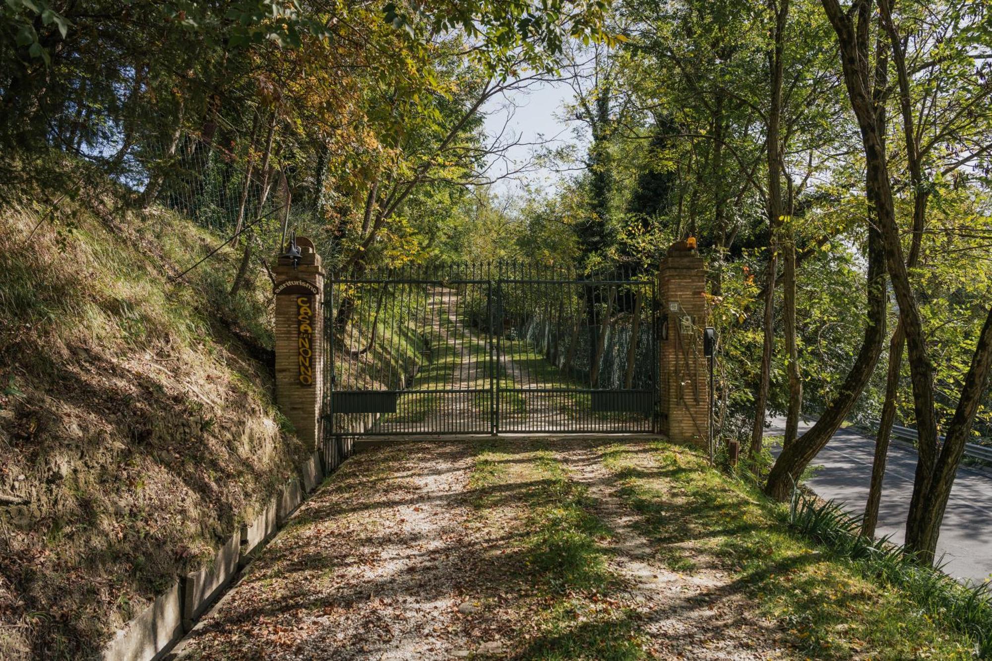 Agriturismo Casa Del Nonno Valfabbrica Экстерьер фото
